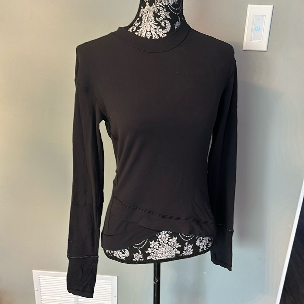 Lululemon Black Long Sleeve size small